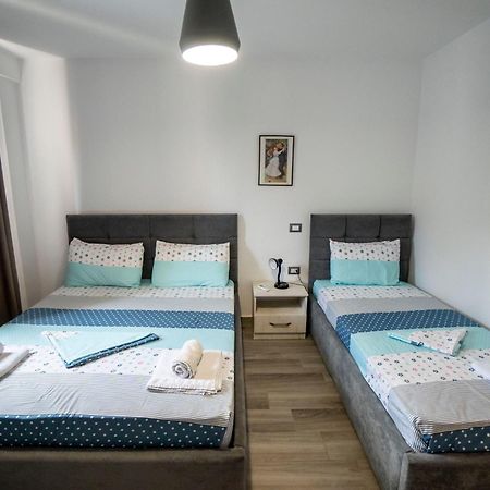 Tuttomondo Apartments Golem  Luaran gambar