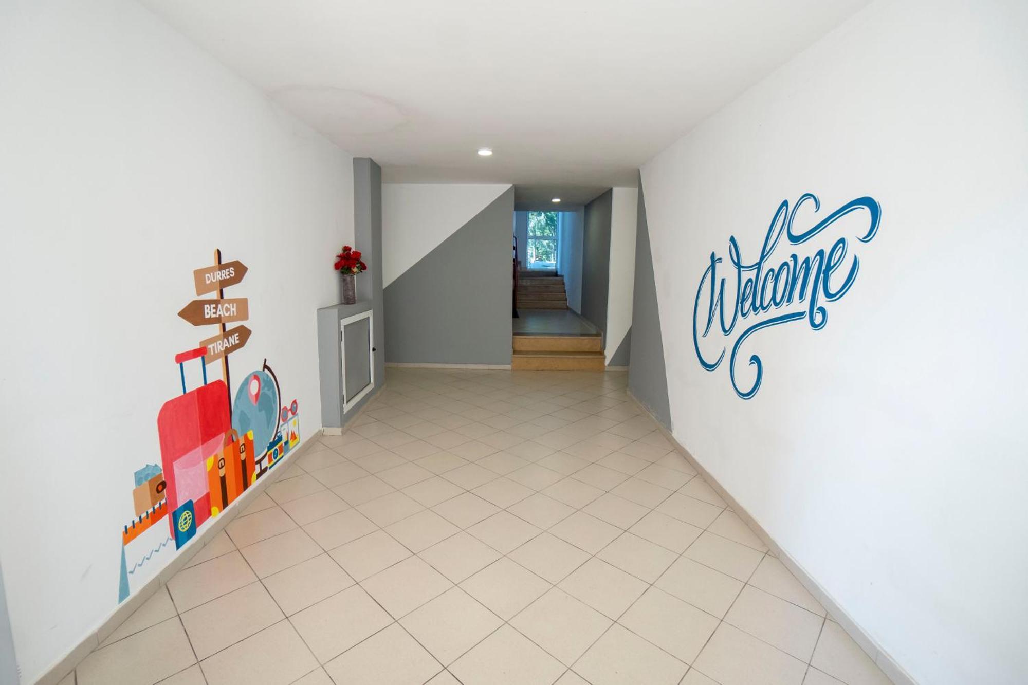 Tuttomondo Apartments Golem  Luaran gambar