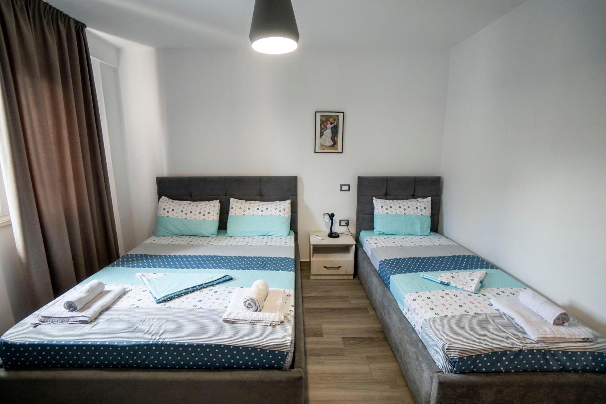 Tuttomondo Apartments Golem  Luaran gambar