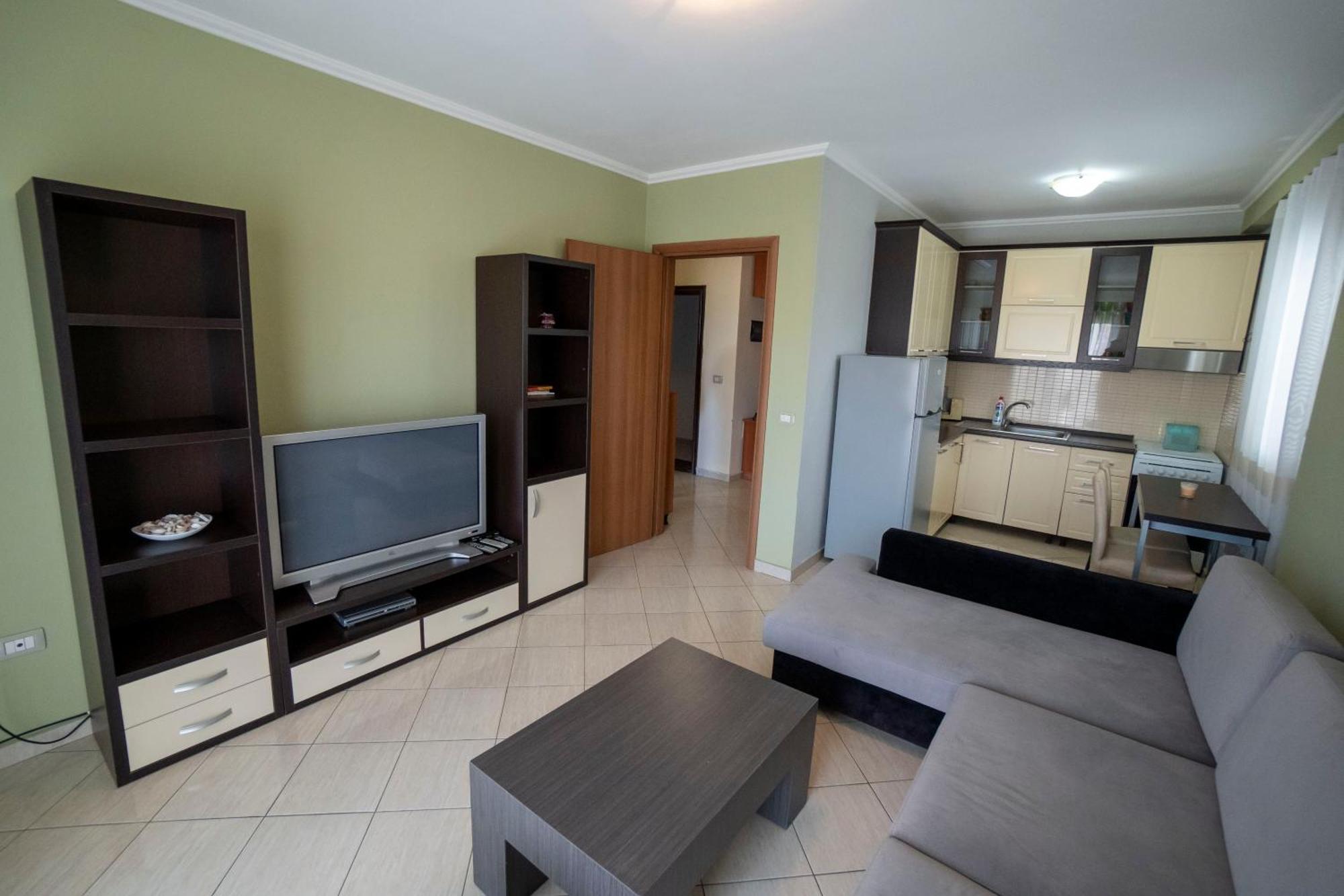 Tuttomondo Apartments Golem  Luaran gambar