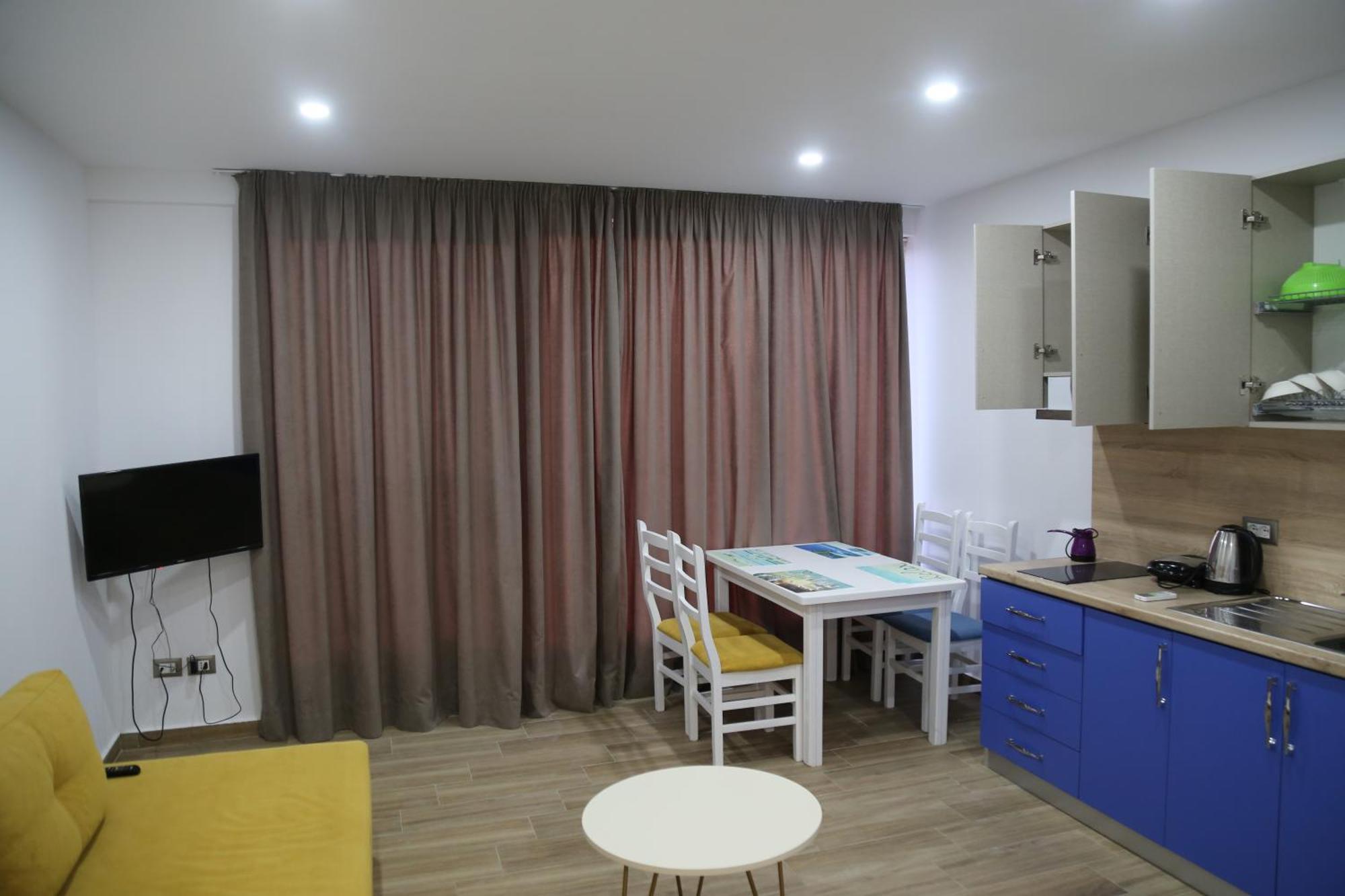 Tuttomondo Apartments Golem  Luaran gambar