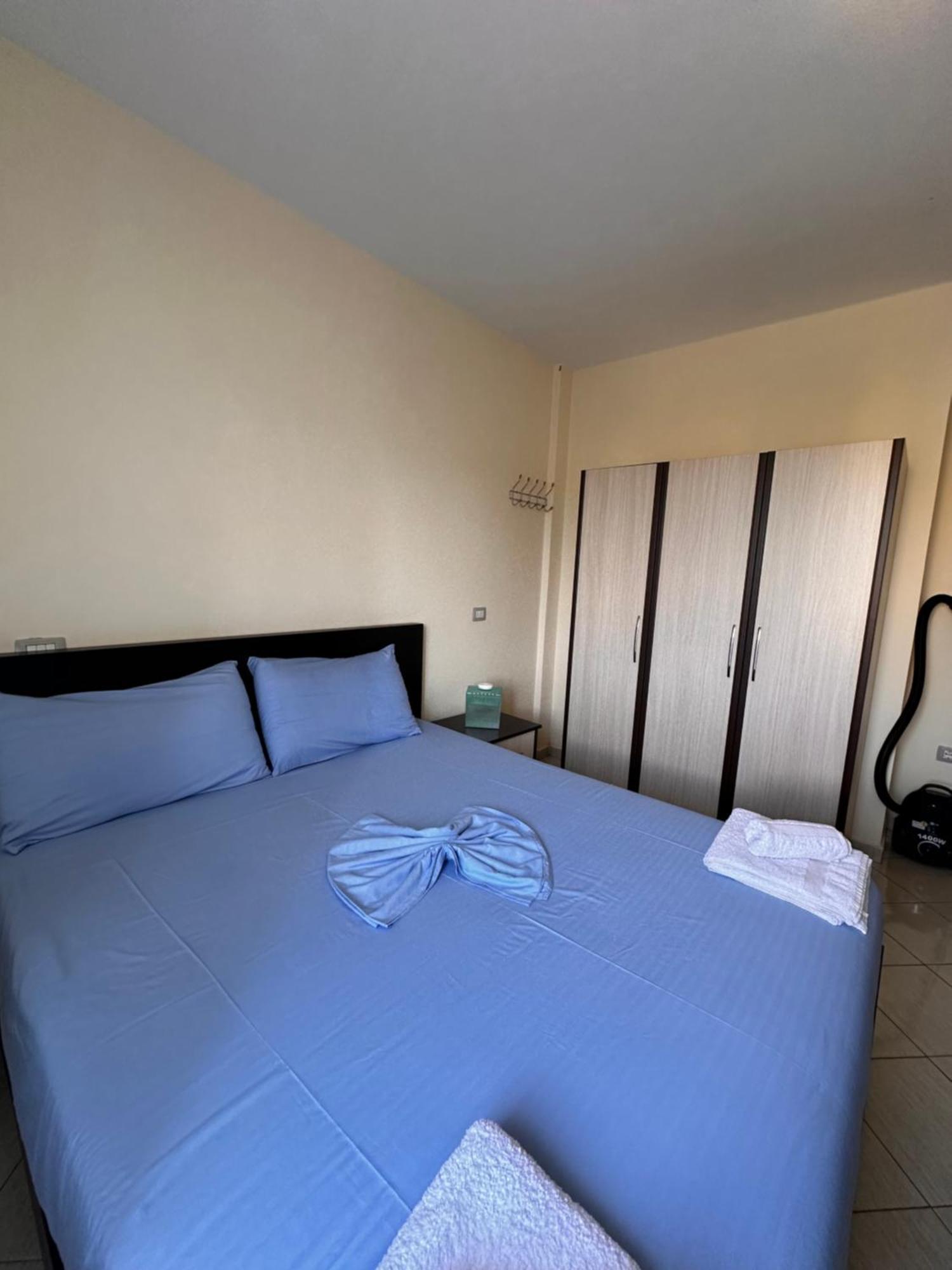 Tuttomondo Apartments Golem  Luaran gambar