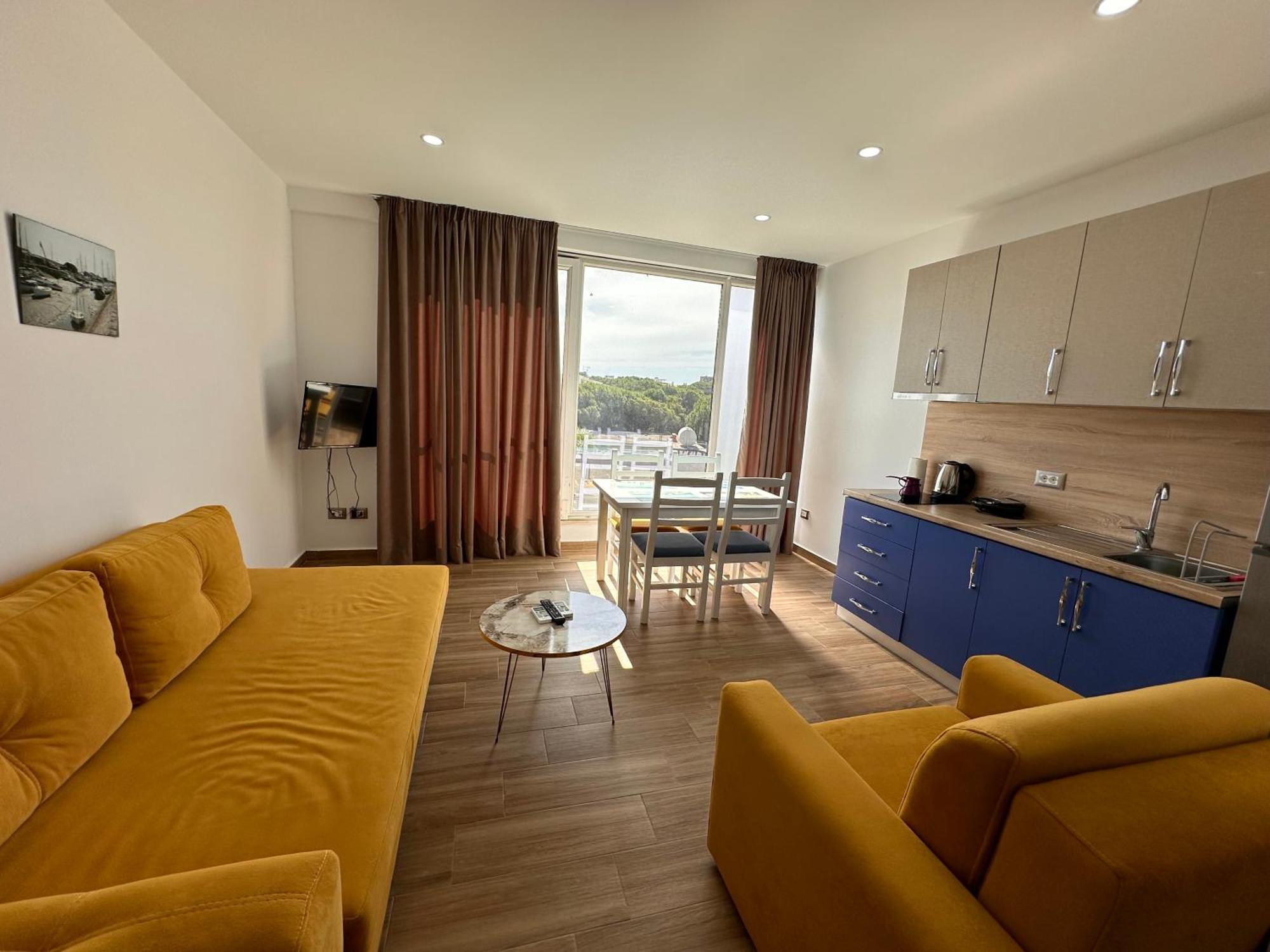 Tuttomondo Apartments Golem  Luaran gambar