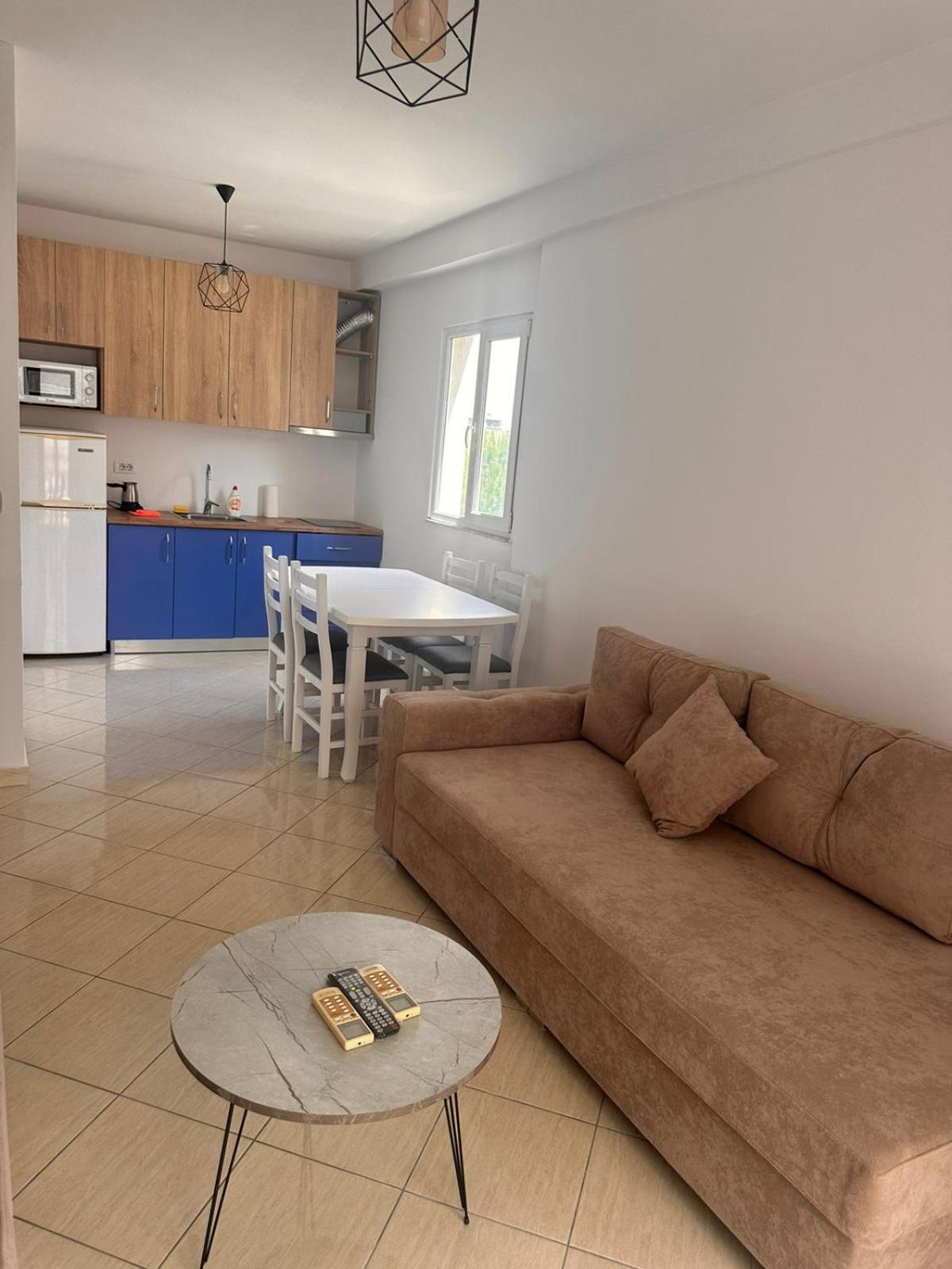 Tuttomondo Apartments Golem  Luaran gambar