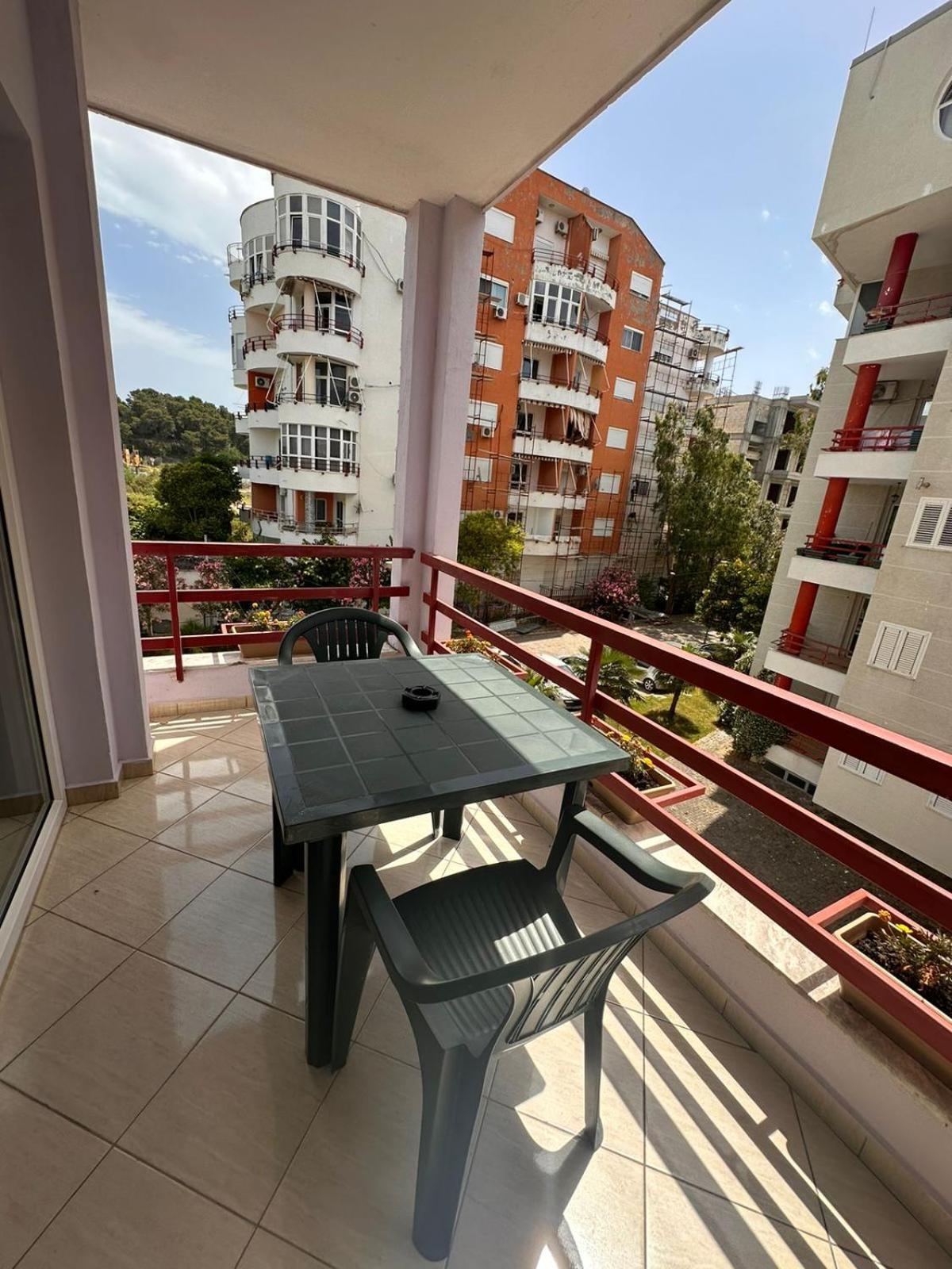 Tuttomondo Apartments Golem  Luaran gambar