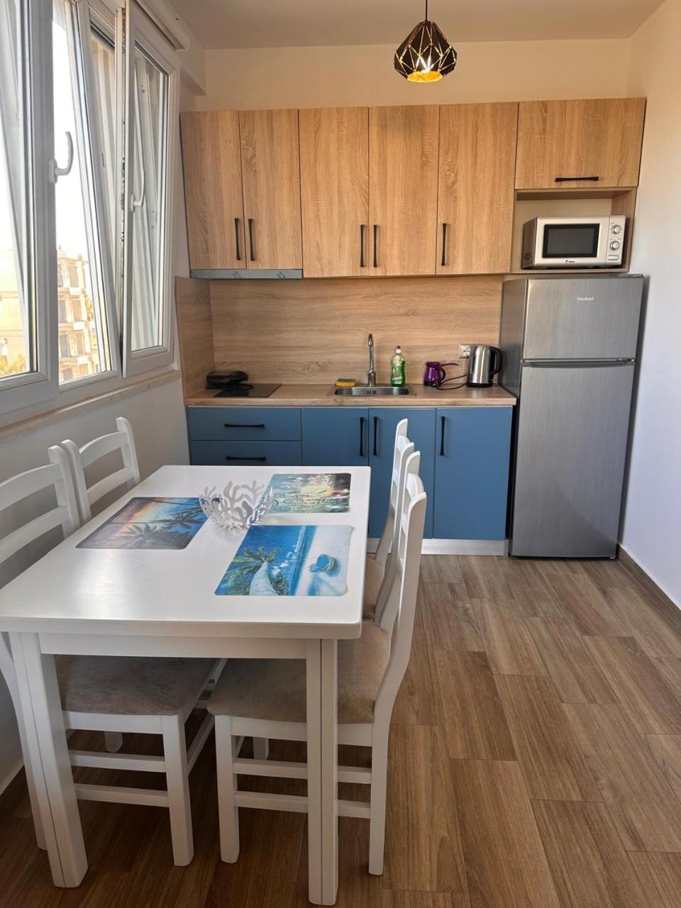 Tuttomondo Apartments Golem  Luaran gambar